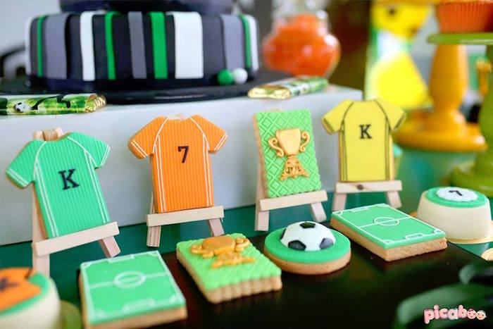 biscoitos decorados tema futebol 
