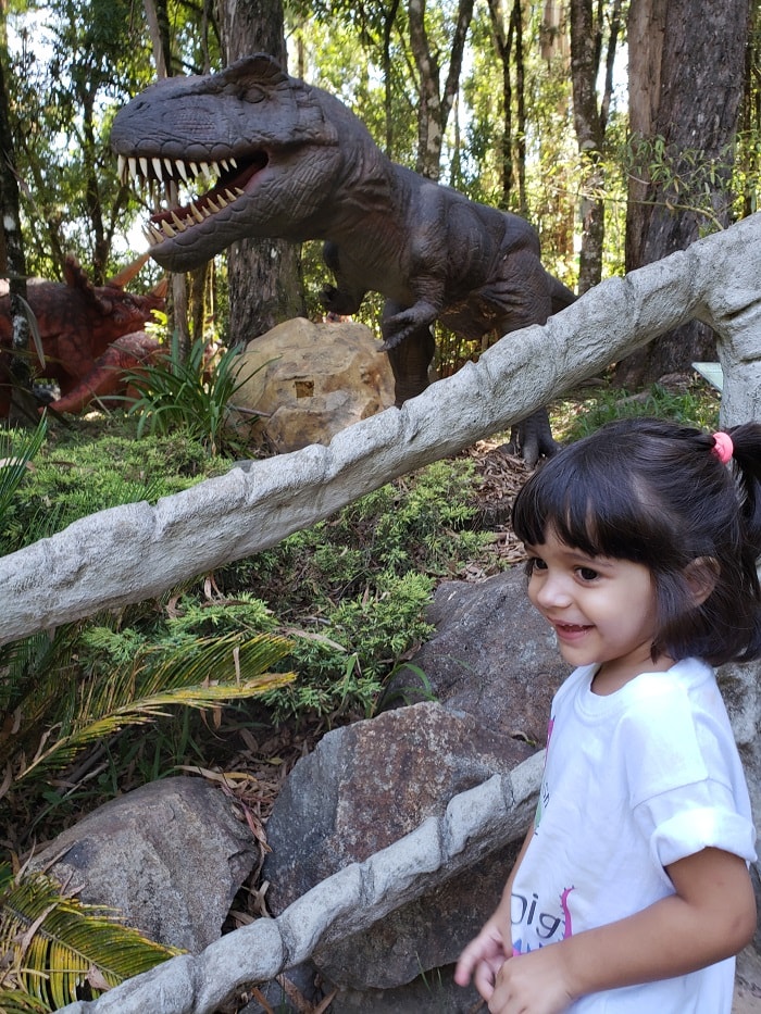 vale-dos-dinossauros-gramado